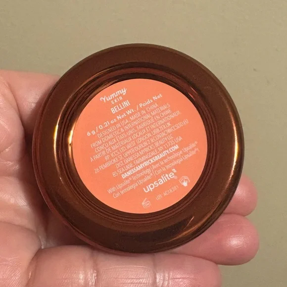 Danessa Myricks Beauty Yummy Skin Blurring Balm Powder - in BELLINI Brand New - Picture 9 of 10